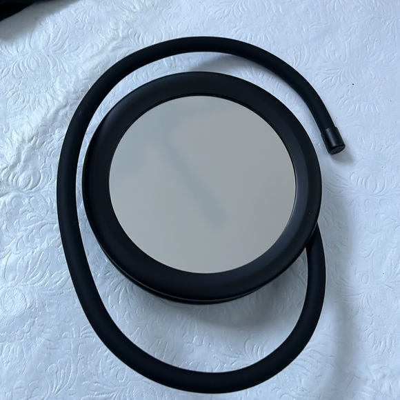 Joy Mangano Hook Mirror- 1x and 5x Magnification - Picture 1 of 4